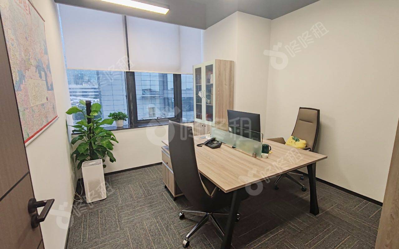 国人通信大厦_588平_精装_办公室隔间