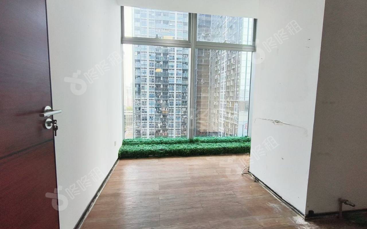 卓越城二期_271平_精装_办公室隔间