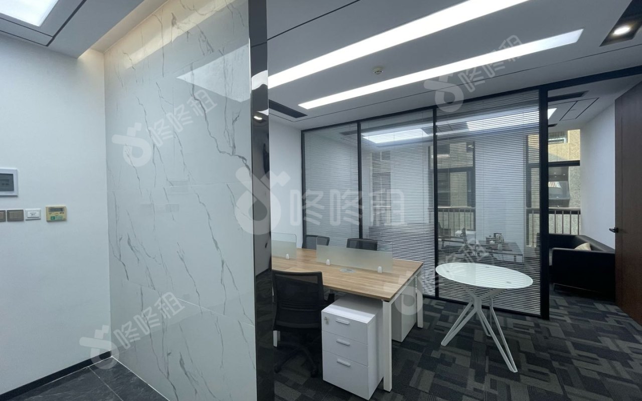 大族创新大厦_65平_精装_办公室开间