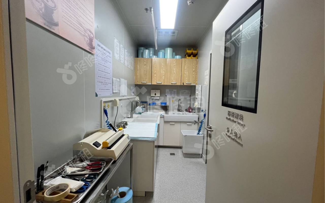 深圳国际文化大厦_1045平_精装_办公室隔间