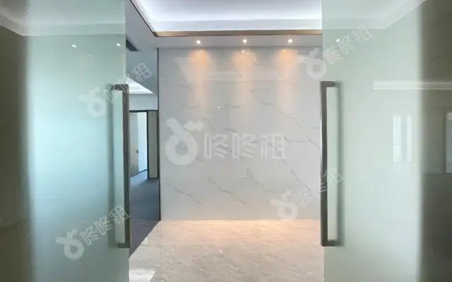 方大城_692平米_豪装_办公室房源出租