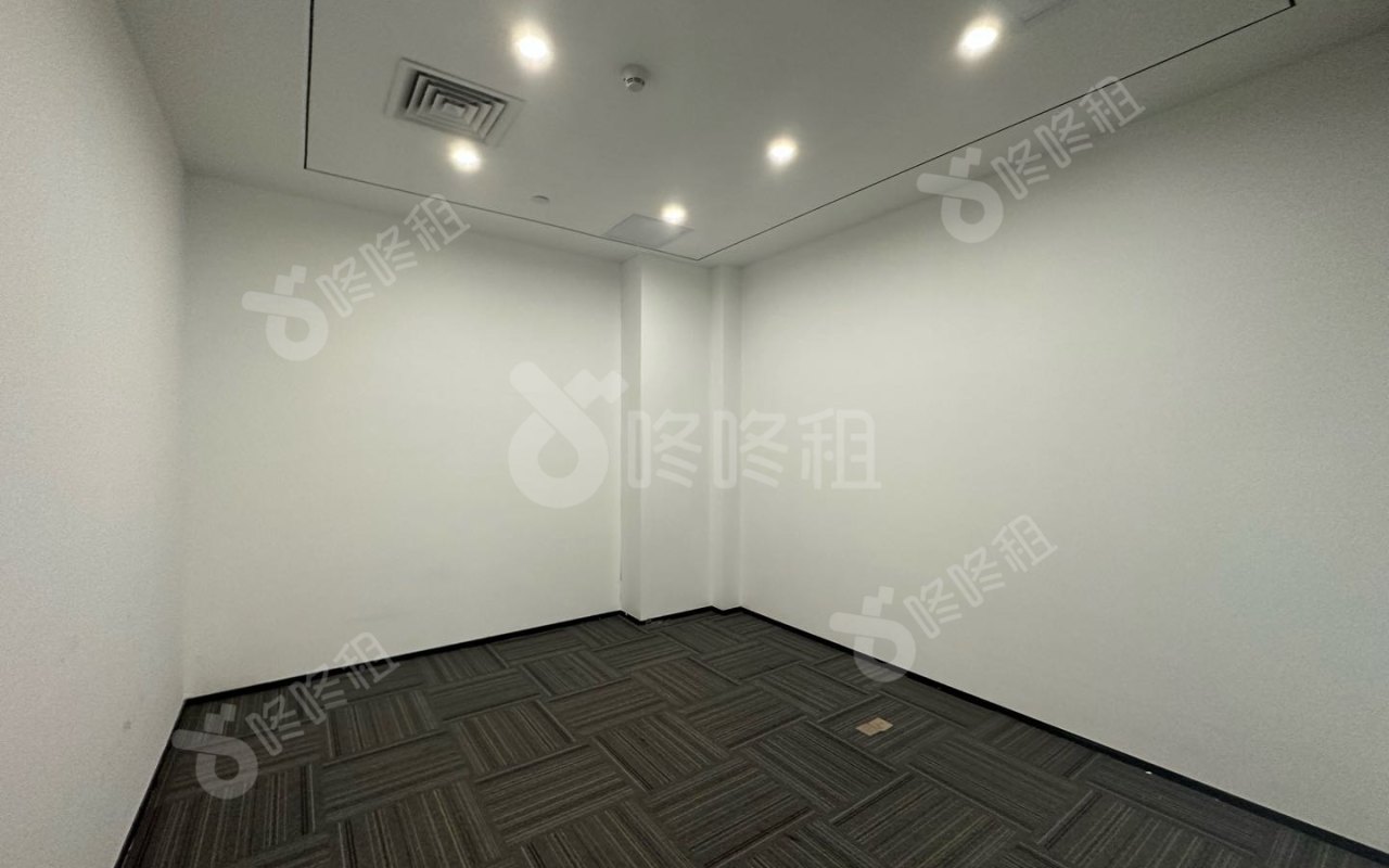 源政创业大厦_304平_精装_办公室隔间