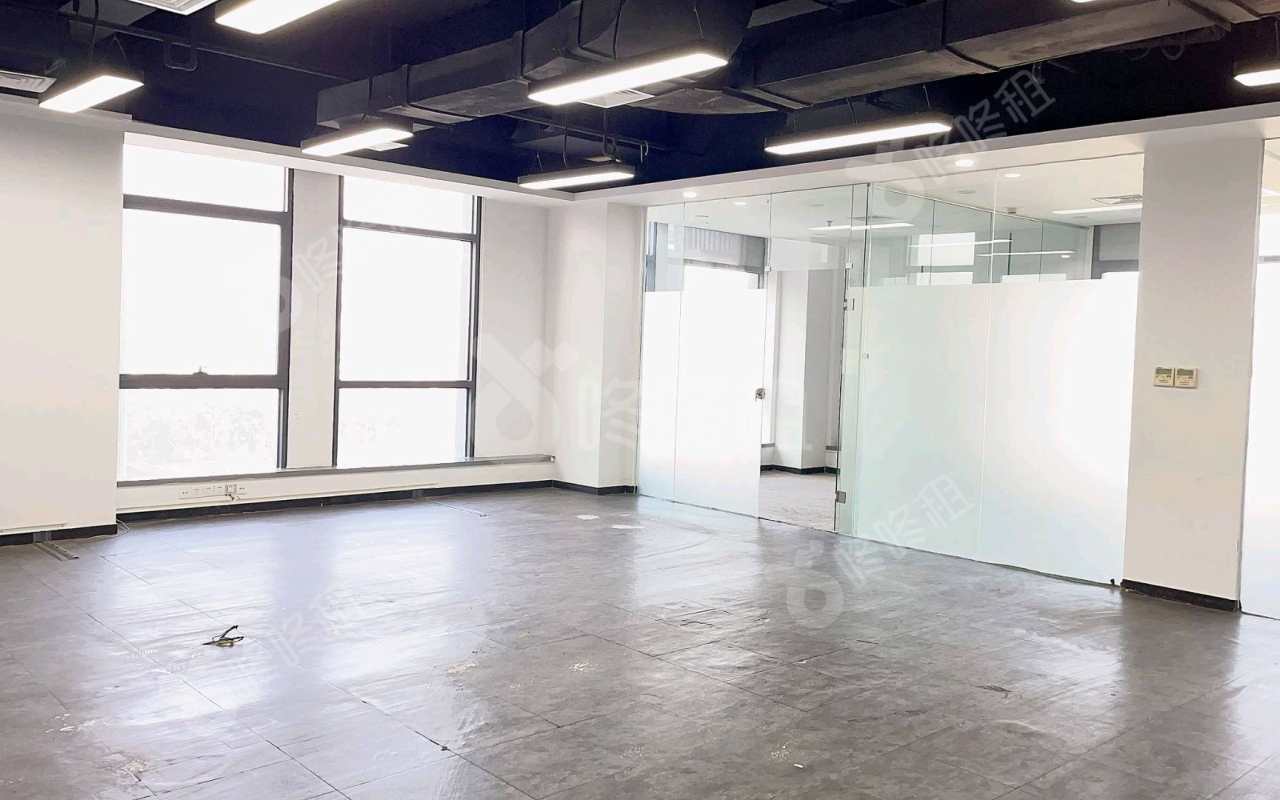 源兴科技大厦_389平_豪装_办公室开间
