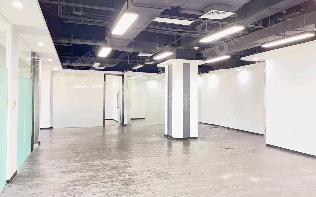 源兴科技大厦_389平_豪装_办公室开间