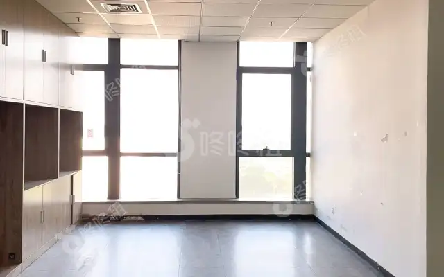 源兴科技大厦_389平_豪装_办公室房源出租