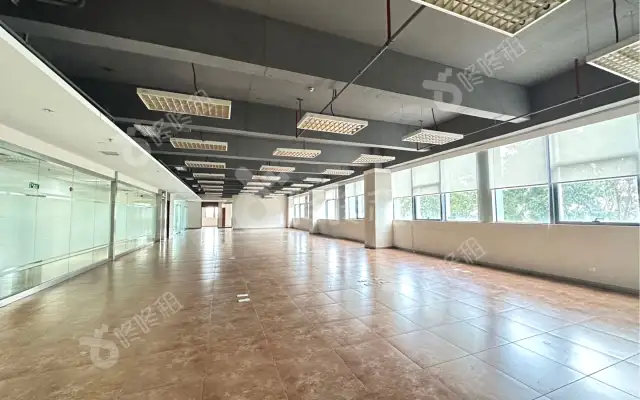 源兴科技大厦_840平_定制装修_办公室房源出租