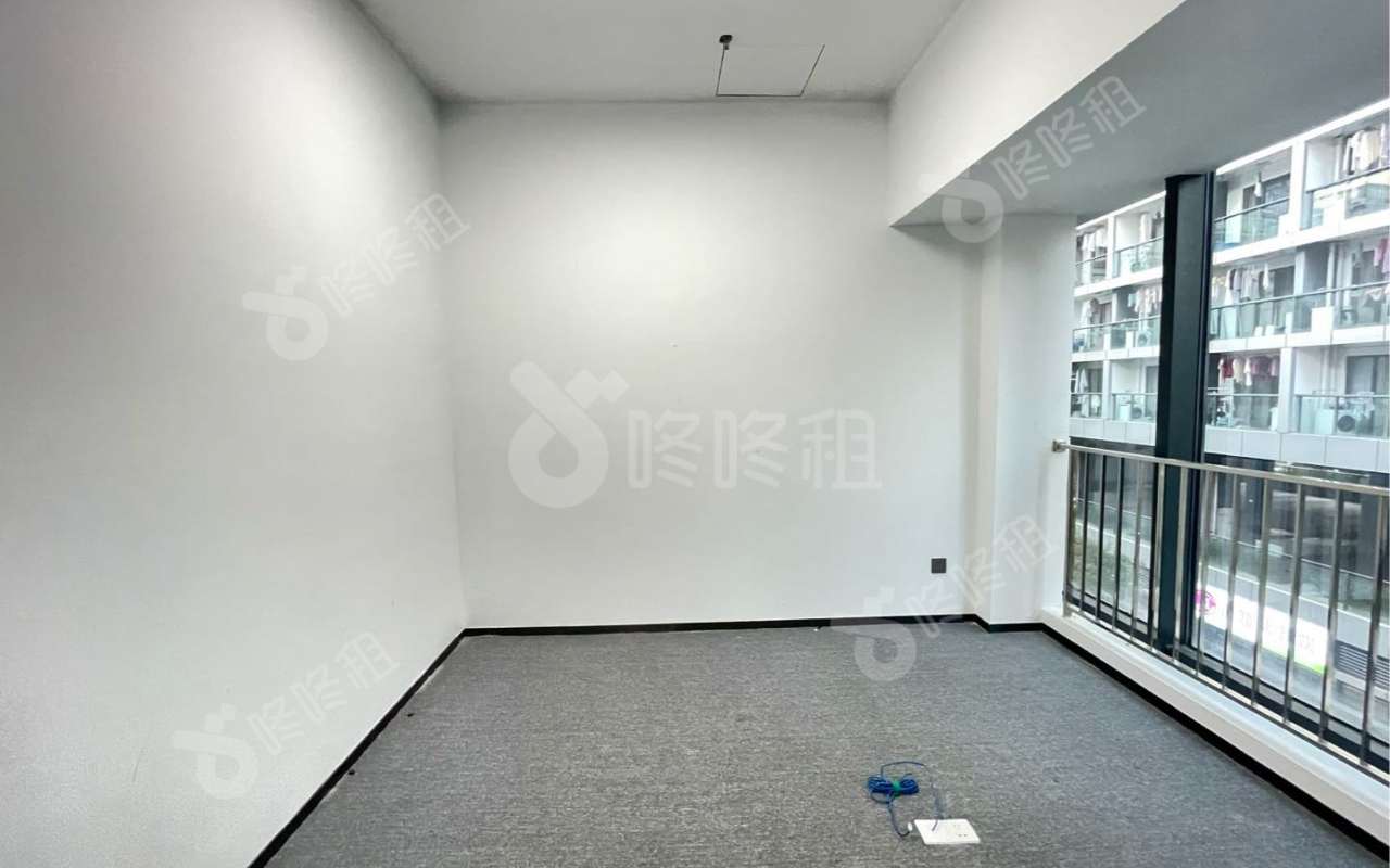 航城智谷(中城未来产业园)_150平_豪装_前台