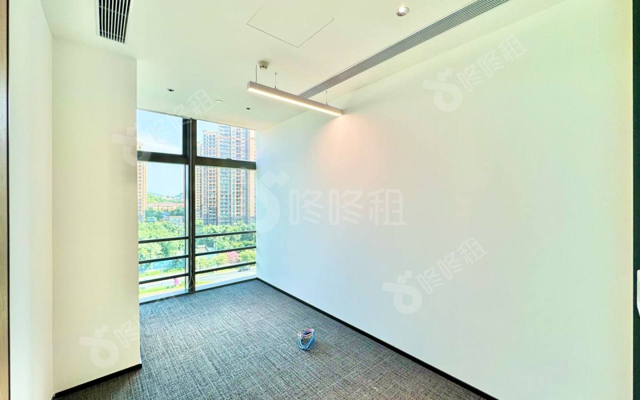 宏发天汇中心_237平_精装_办公室隔间