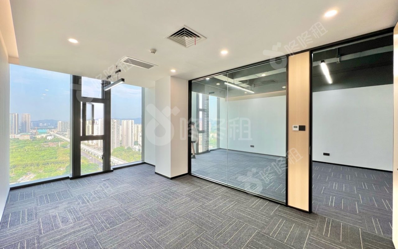 特区建发·乐府广场_150平_精装_办公室隔间