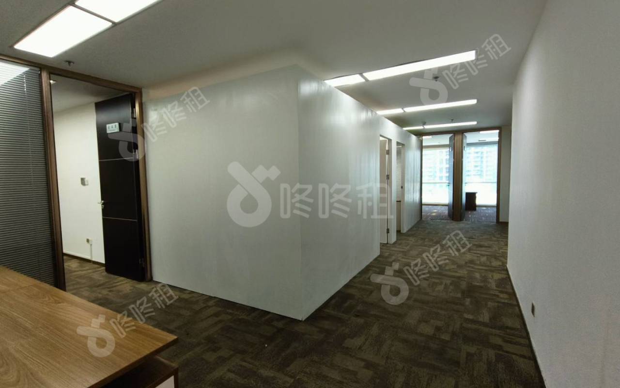 创新科技广场一期_298平_精装_办公室开间