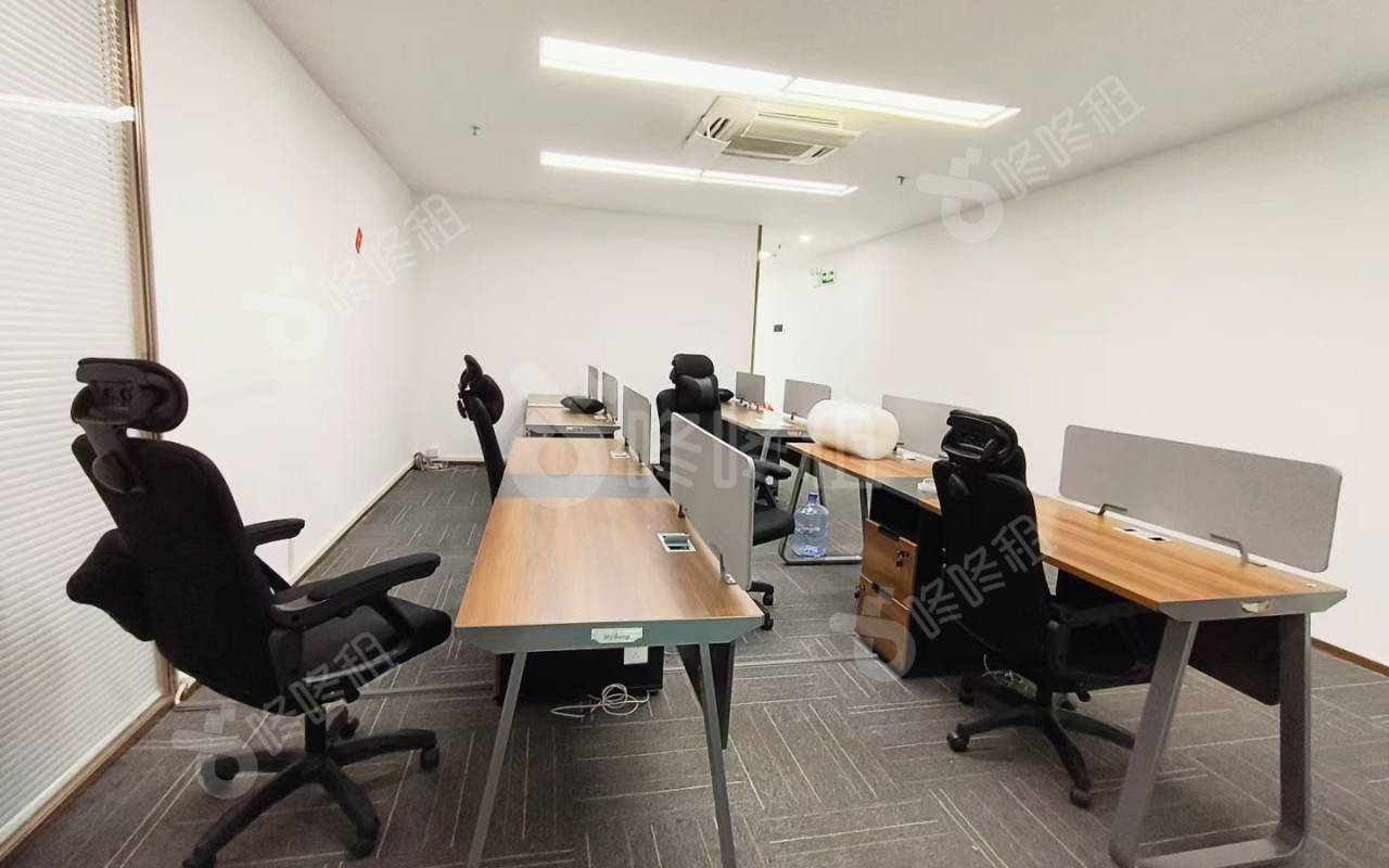 创新科技广场一期_198平_精装_办公室开间