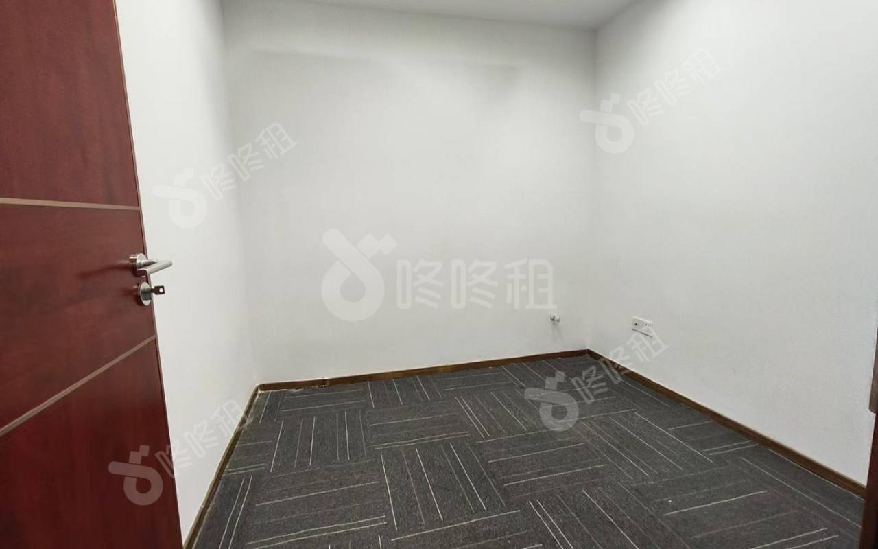 创新科技广场一期_198平_精装_办公室隔间