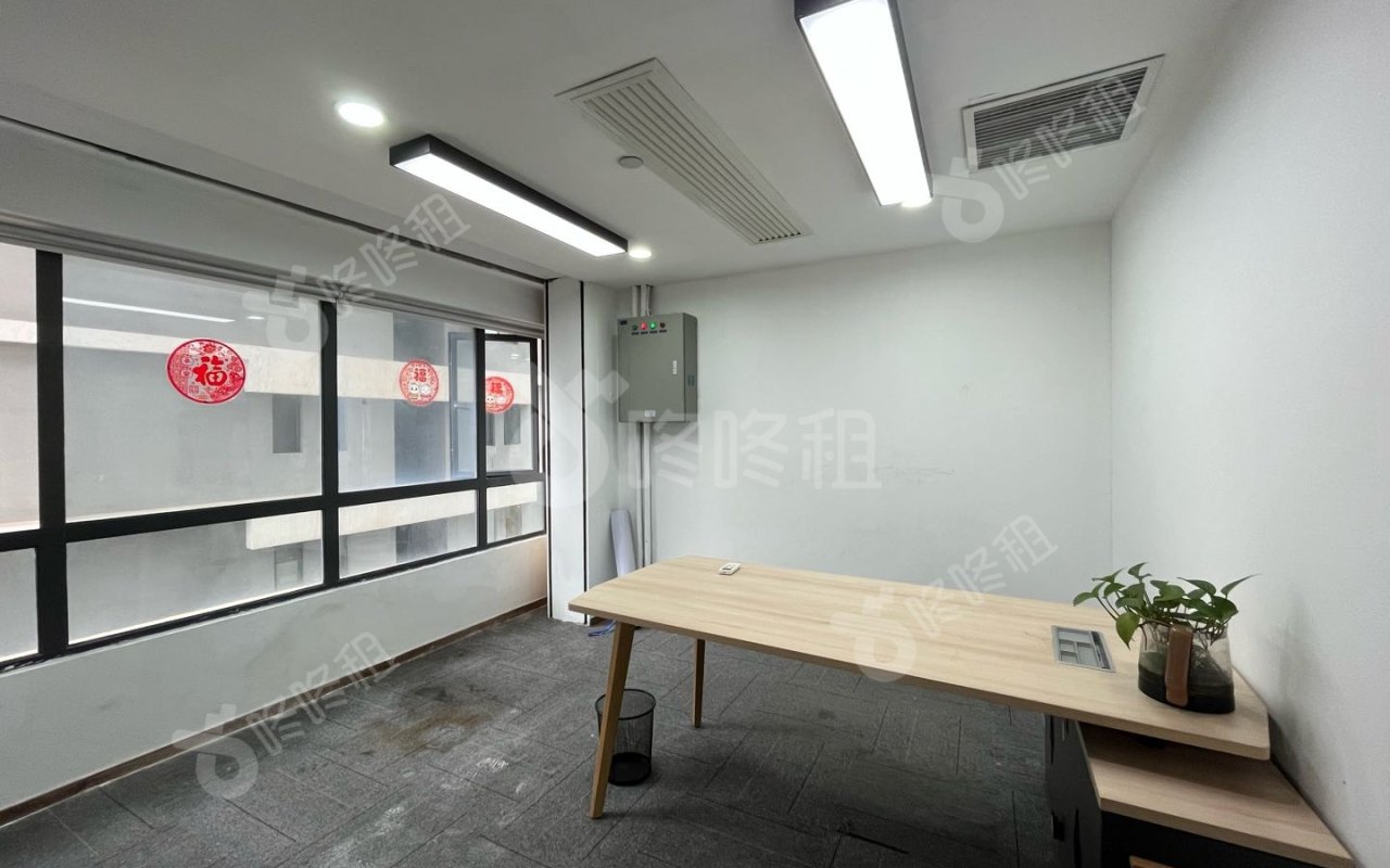 深圳湾科技生态园_91平_豪装_办公室隔间