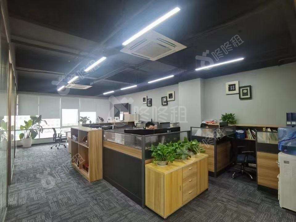 天安数码时代大厦_238平_精装_办公室开间