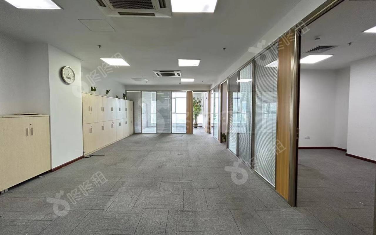 天安数码时代大厦_218平_精装_办公室开间