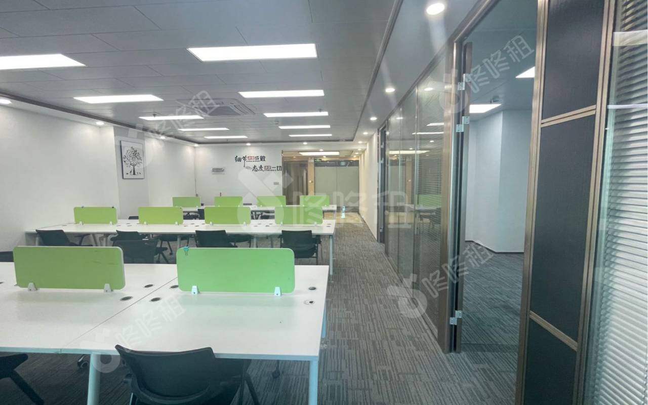 苍松大厦_298平_精装_办公室开间