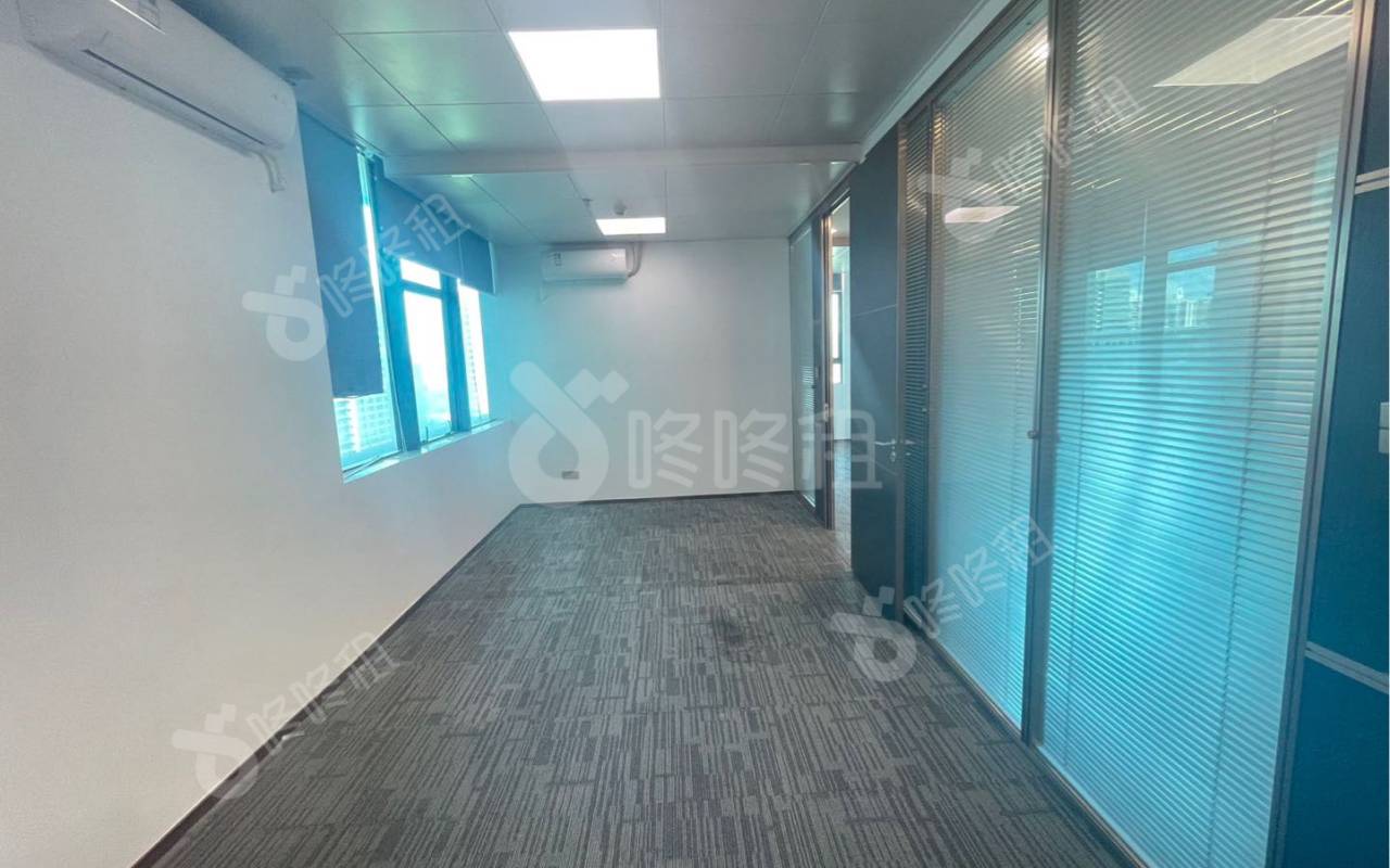 苍松大厦_298平_精装_办公室隔间