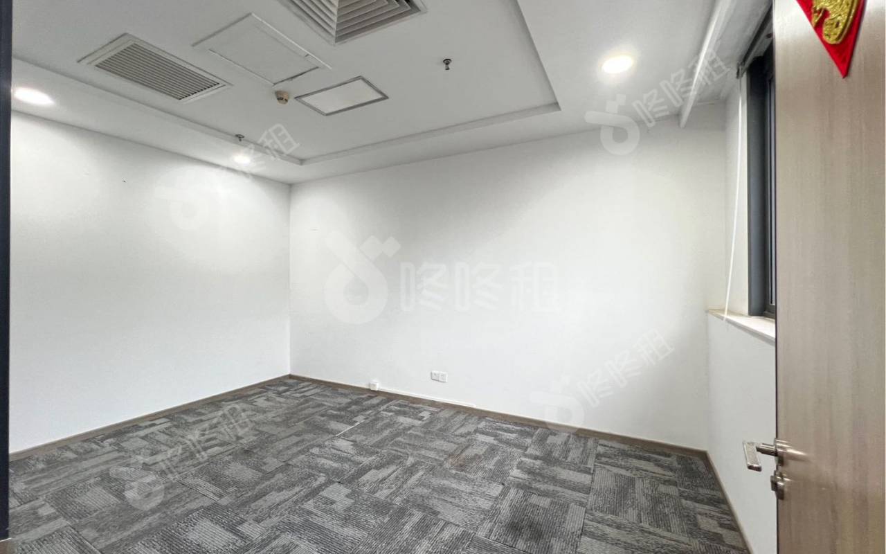 凯达尔集团大厦_340平_精装_办公室隔间