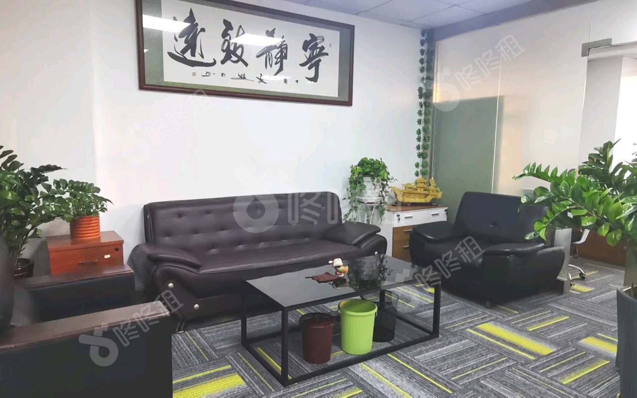 明月花都_148平_精装_办公室隔间