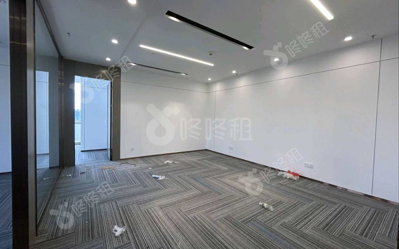 大中华国际金融中心_119.8平_精装_办公室开间