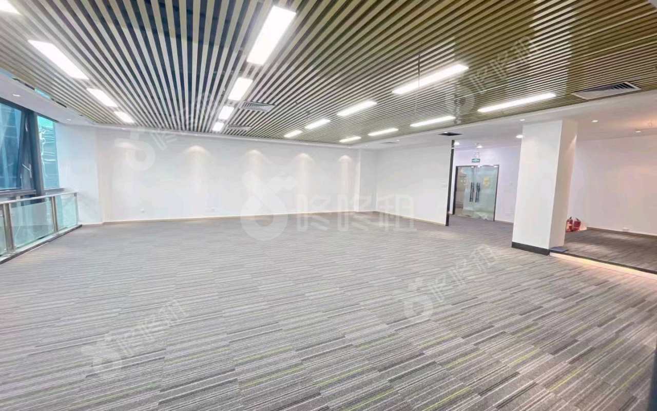 西部硅谷_360平_精装_办公室开间