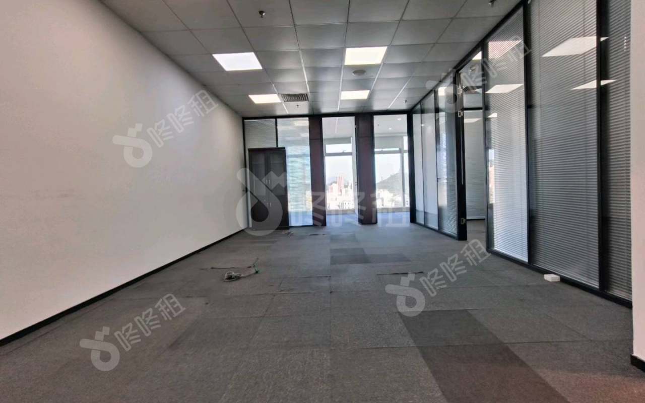 卓越城二期_198平_精装_办公室开间