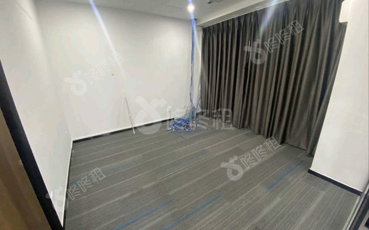 坂田生态科技园_209平_精装_办公室隔间