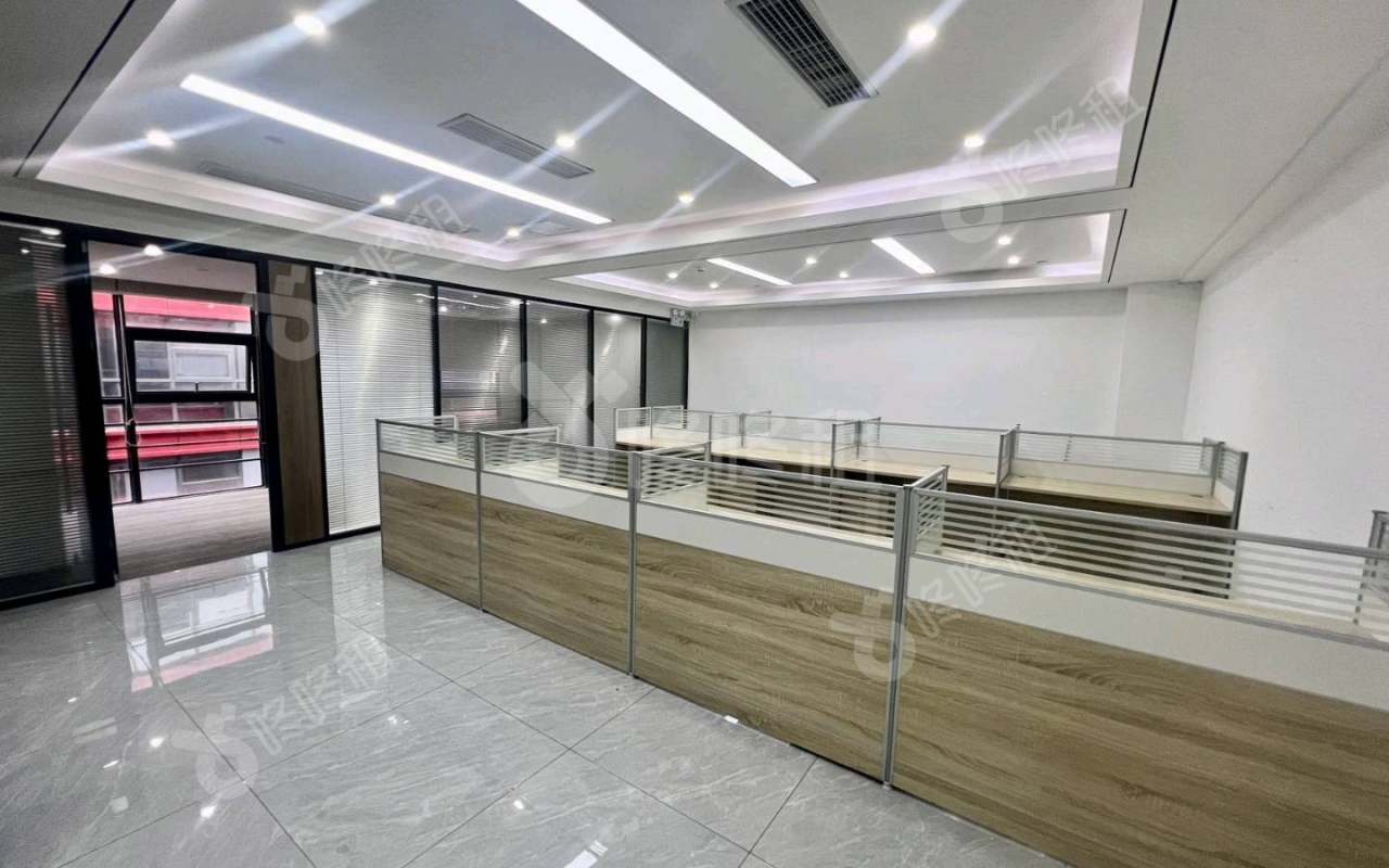 坂田生态科技园_215平_精装_办公室开间
