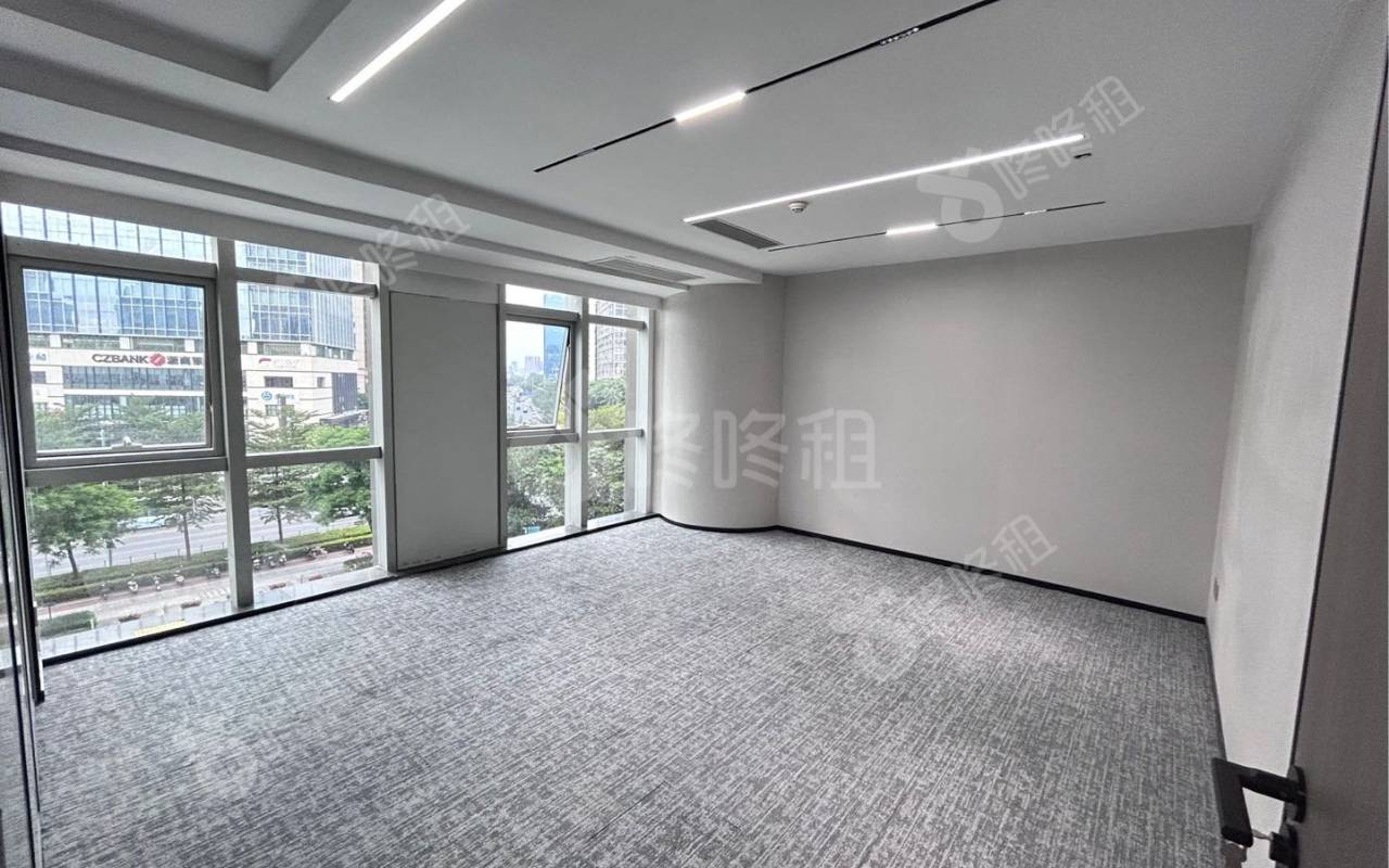 龙光世纪大厦_475平_精装_办公室隔间