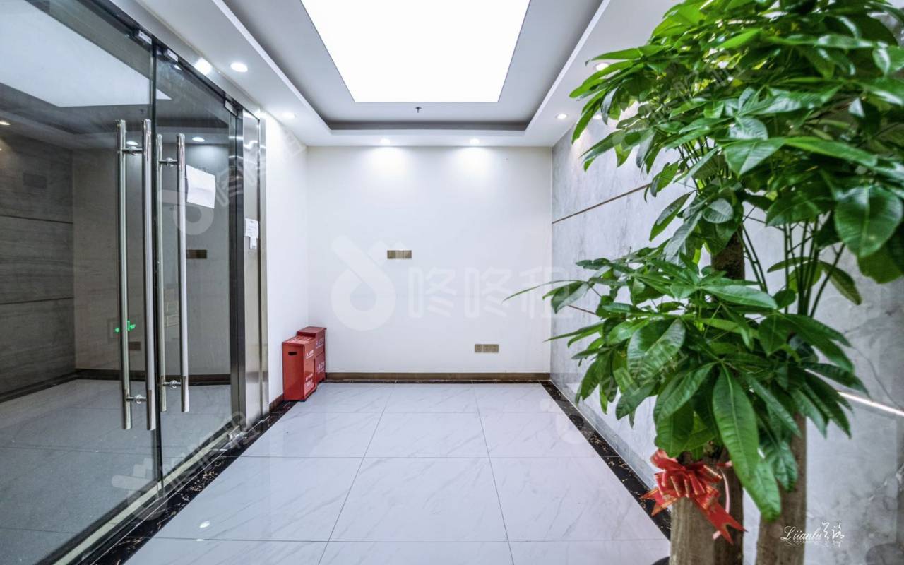 海岸城大厦_228平_精装_前台