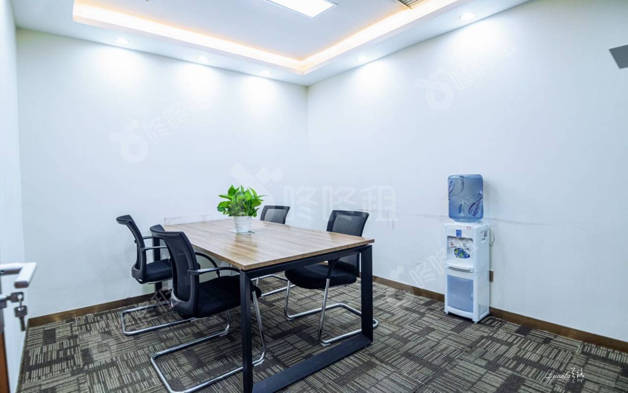 海岸城大厦_228平_精装_办公室隔间