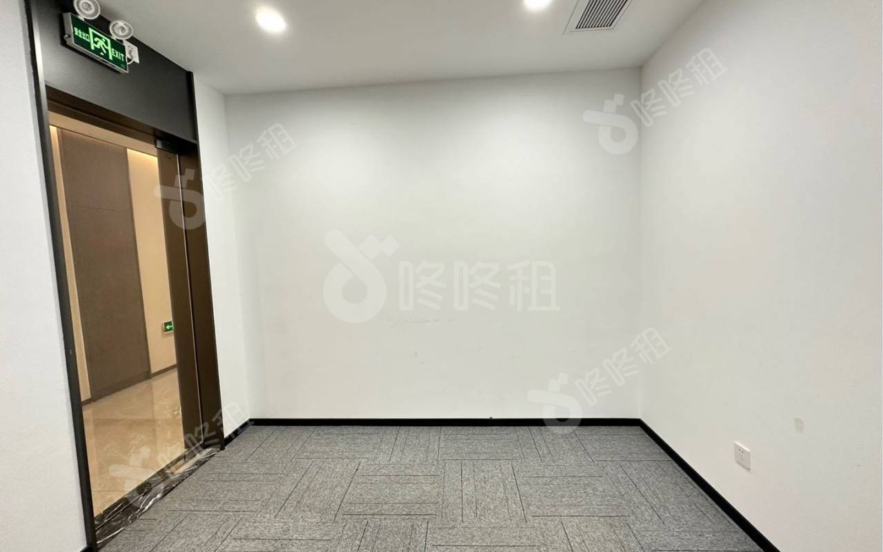 奋成智谷大厦_330平_精装_办公室隔间