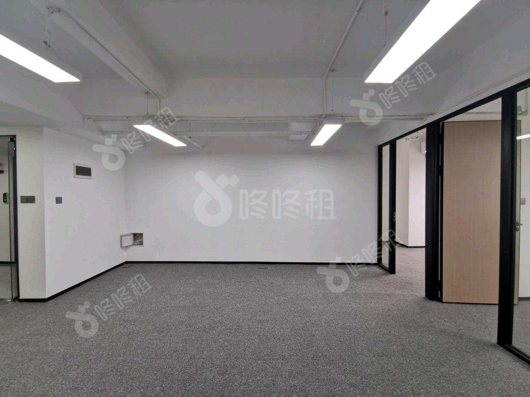 天乐大厦_122平_精装_办公室开间