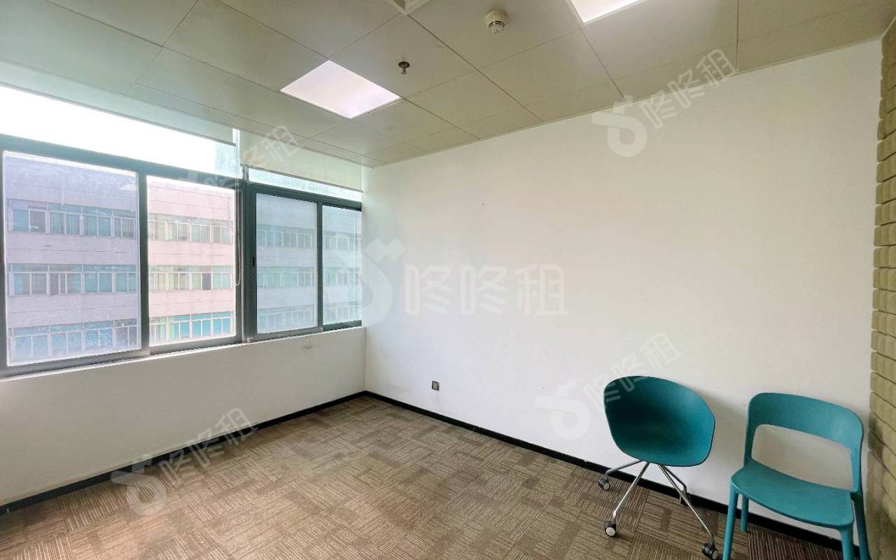 高新技术产业园(虚拟大学园)_153平_精装_办公室隔间