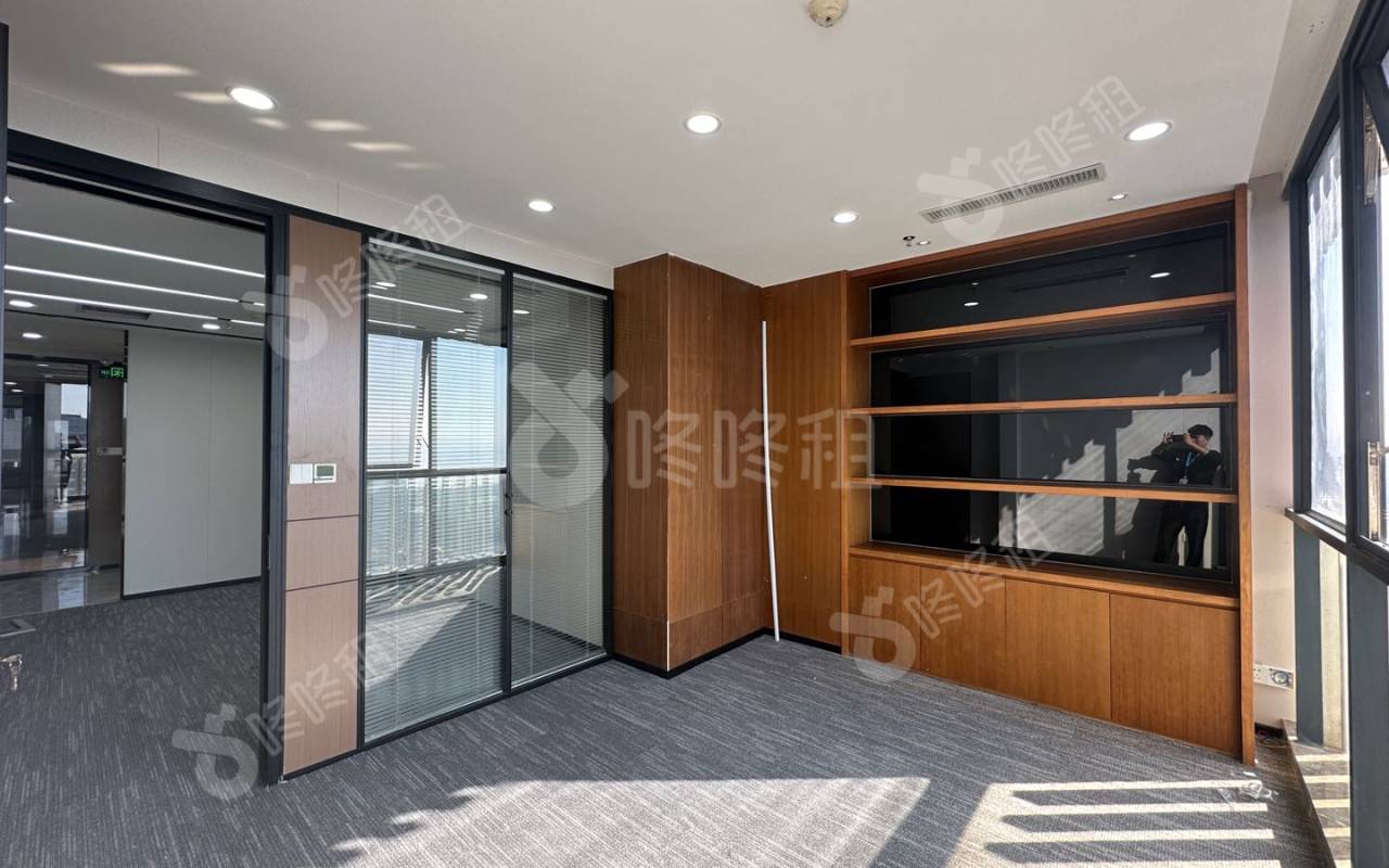 深圳湾科技生态园_118平_精装_办公室隔间