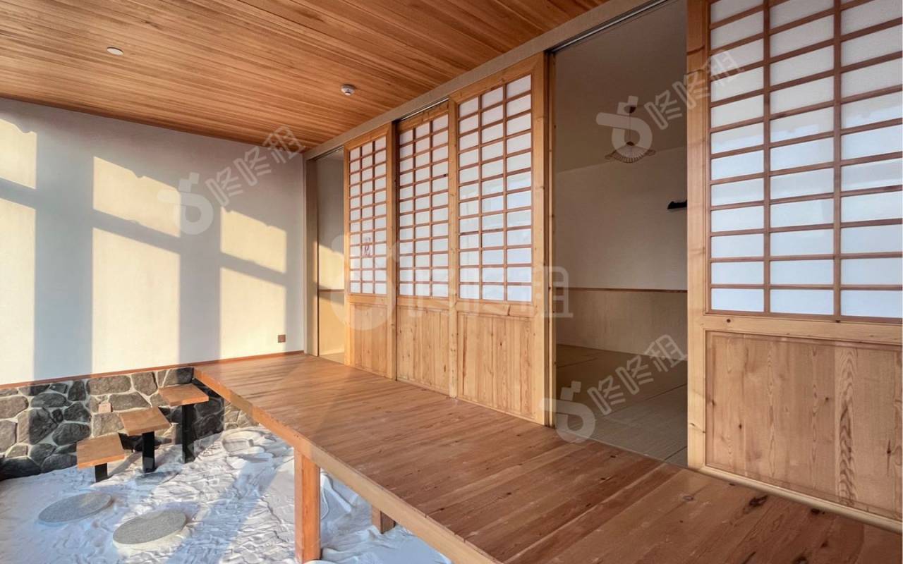 恒邦置地大厦_298平_精装_办公室隔间