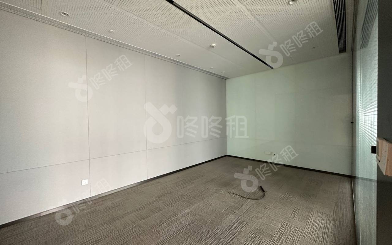 光启未来中心_2222平_简装_办公室隔间