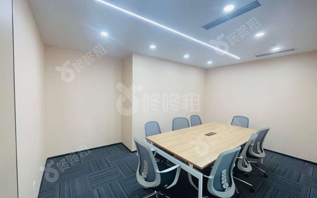 光浩国际中心_360平_精装_办公室隔间