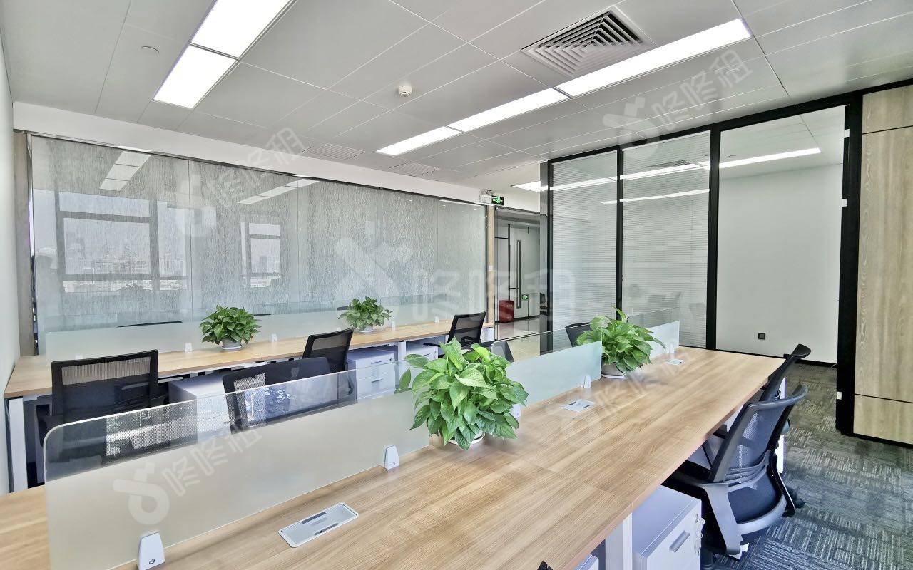 东方科技大厦_198平_精装_办公室开间