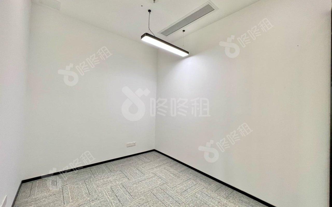 前海诚进大厦_160平_精装_办公室隔间