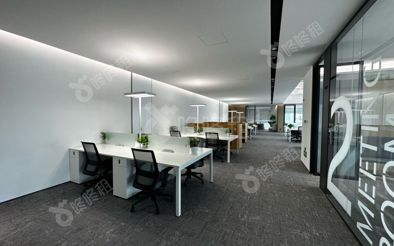 寰侨商务大厦_488平_豪装_办公室开间