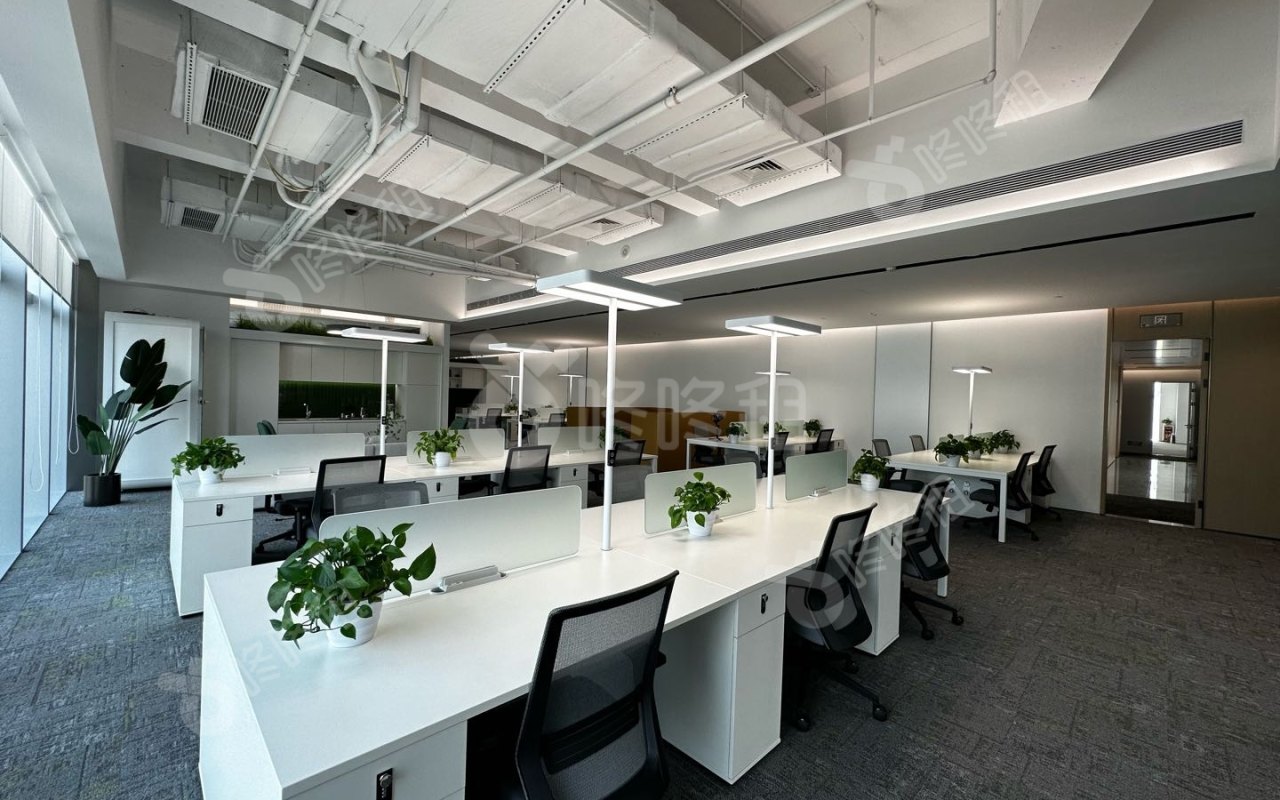 寰侨商务大厦_488平_豪装_办公室开间