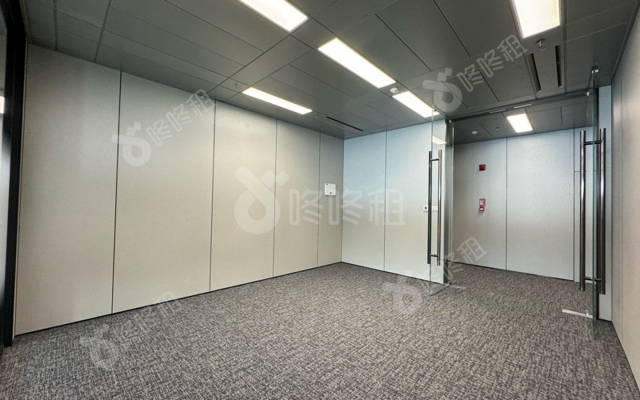 汉京中心（汉京金融中心）_200平_定制装修_办公室开间