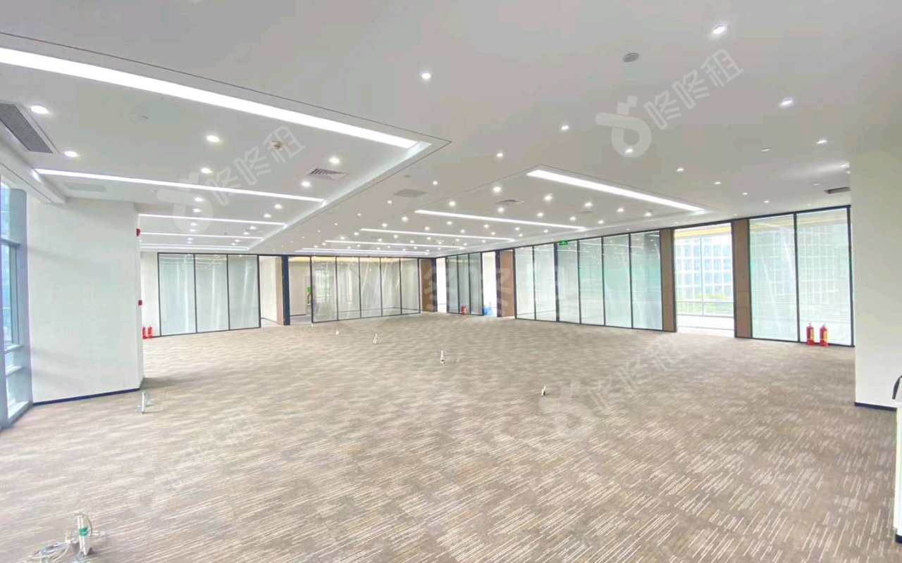 智慧广场_715平_精装_办公室开间