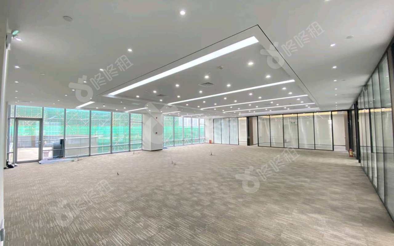 智慧广场_715平_精装_办公室开间