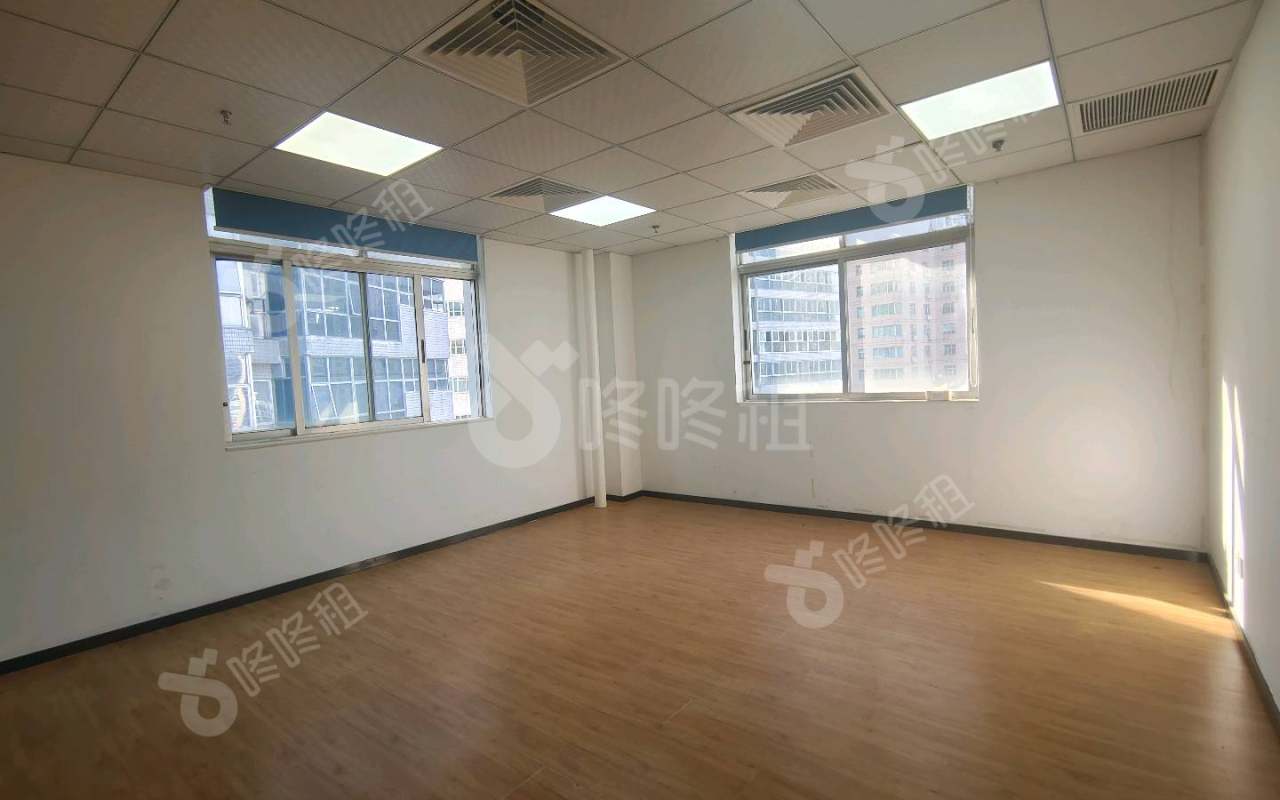 新能源大厦_615平_精装_办公室隔间