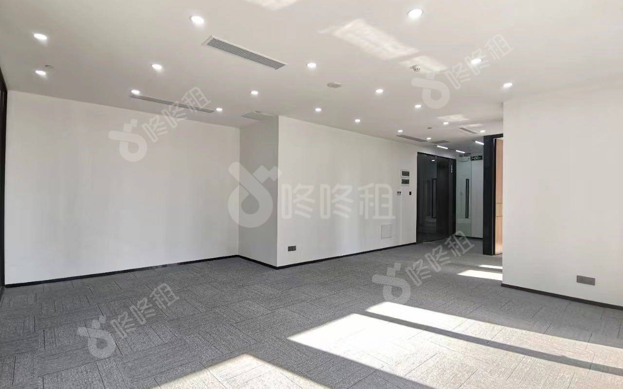 京基御景峯大厦_259平_精装_办公室开间