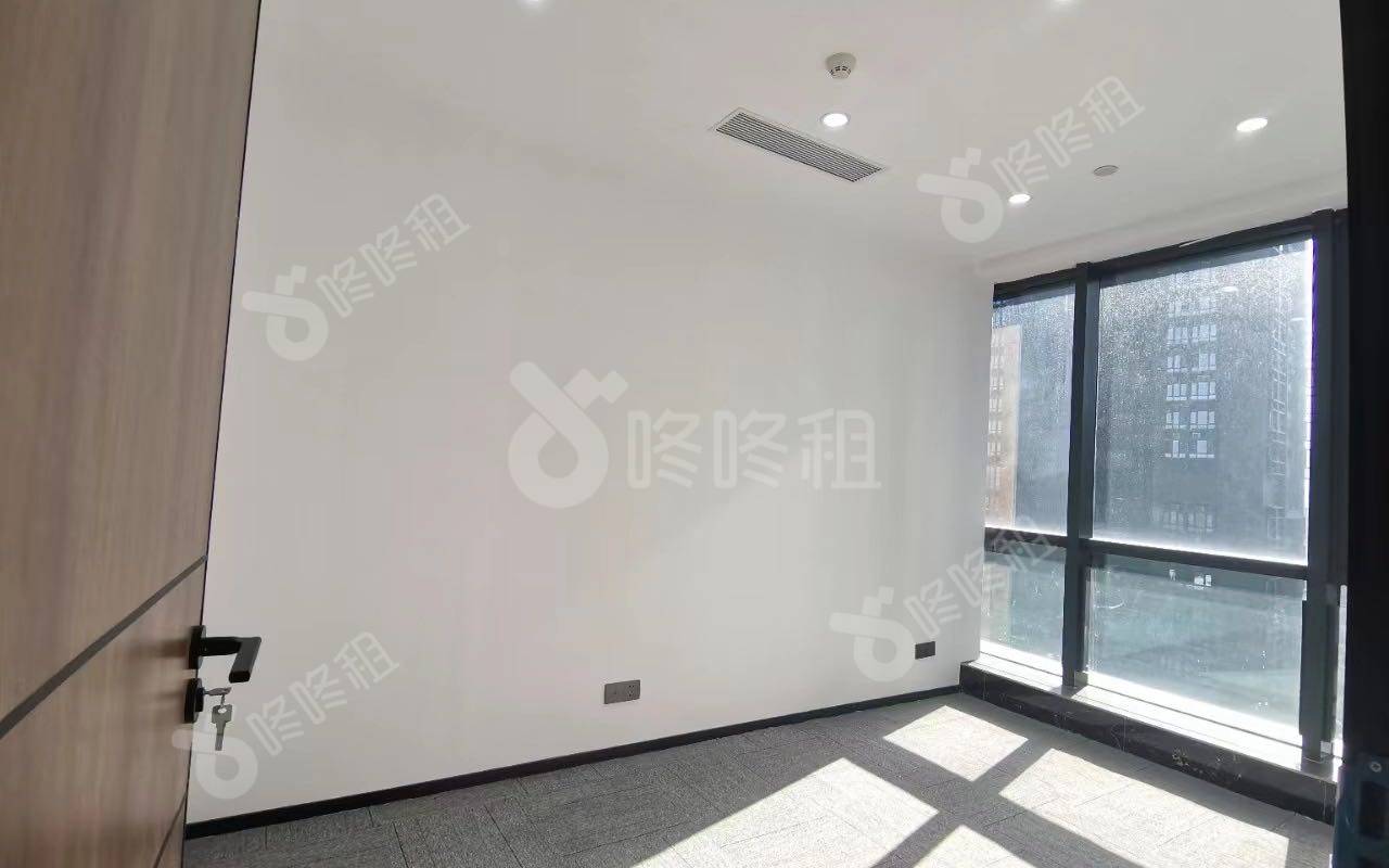 京基御景峯大厦_259平_精装_办公室隔间