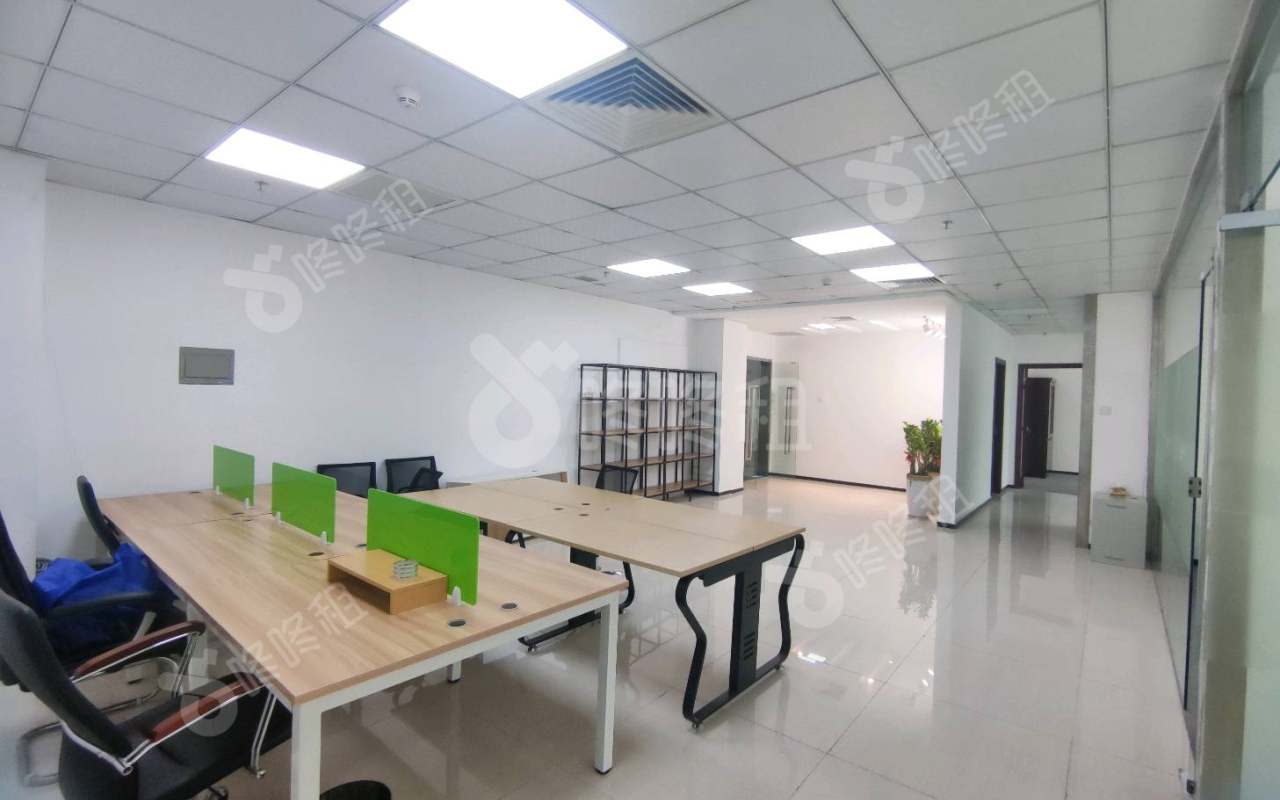 兰光科技大厦_368平_精装_办公室开间