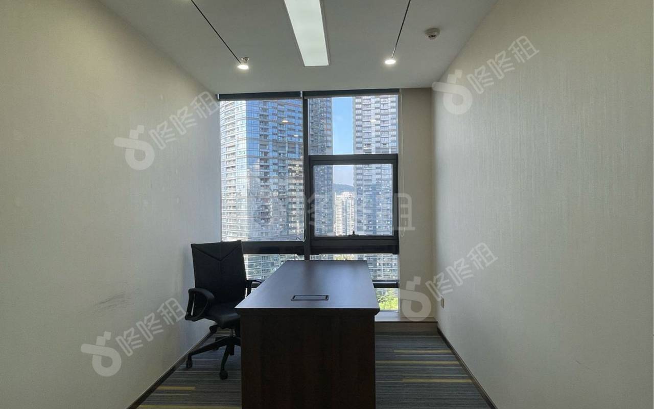 金运世纪大厦_273平_精装_办公室隔间